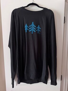 Black Men's Long-Sleeve Sweater with Blue Tree Logo